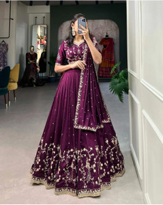 MAABHAVANI CREATION Embroidered Semi Stitched Lehenga Choli