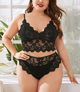 ROWENA Lingerie Set
