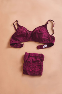 Karyota Lingerie Set