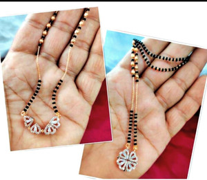 LA MESKEY 2 IN 1 HEARTS DIAMOND STUDED GOLDEN SHORT MAGALSUTRA Brass Mangalsutra