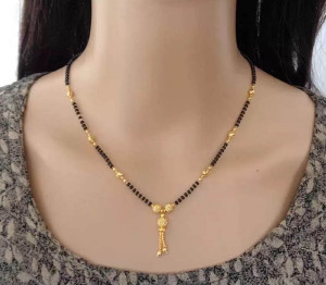 Jewel WORLD 18 Inch Short black bead gold design nallapusalu dandalu for women Alloy Mangalsutra
