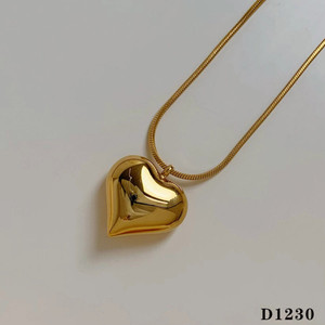 glowzi Glowzi Anti Tarnish Stainlees Steel Gold Heart Pendent Necklace Crystal Gold-plated Plated Stainless Steel Necklace