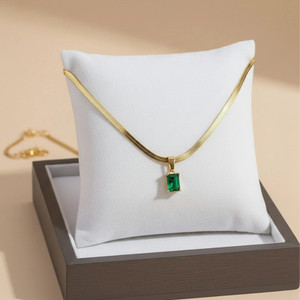 Unicornjewels Green Emerald Pendant Necklace Gold-plated, Silver Plated Stainless Steel Chain