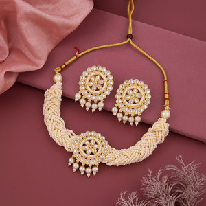 GC PREMIUM JEWELERY Gold-Plated Kundan & Pearl Necklace Set – Classic Elegance for Every Moment Brass Choker