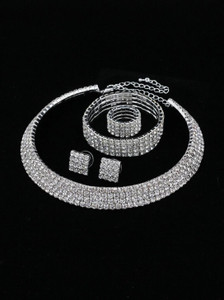 YELLOW CHIMES Crystal Jewelry Set Silver Plated Choker Earrings with Metal Necklace Set