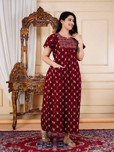 barthunya collection Women Gown Maroon Maxi/Full Length Dress