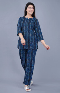 Miss Rekha Women Striped White, Blue Night Suit Set