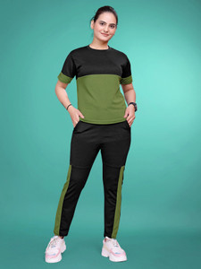 SAKARMAA Women Colorblock Green, Black Top & Pyjama Set