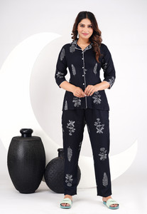 Mukaraniya Women Printed Black Shirt & Pyjama set