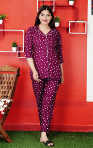 Mukaraniya Women Printed Maroon Night Suit Set