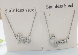 COMMON ETAIL King & Queen Couple Pendant Necklace Set Steel Locket Set