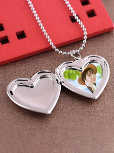 vs unique collections Love Big Heart Silver Openable Mini Photo Frame Momento/Memory Pendant Locket Silver Stainless Steel Pendant