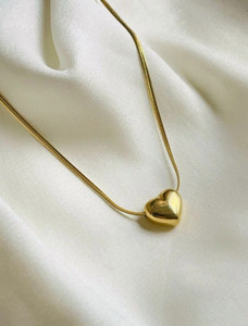 Azarya Minimal Heartstrings Necklace For Men & Women Gold-plated Stainless Steel Pendant Set