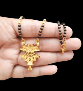 DIVS FASHION MANGALSUTRA WITH MINIMAL FANCY PENDANT DESIGN Gold-plated Brass Pendant