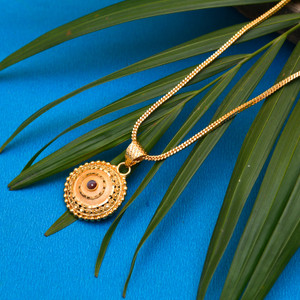 Weldecor Gold Plated Chain with Pendant for Women and Girls Gold-plated Metal Pendant