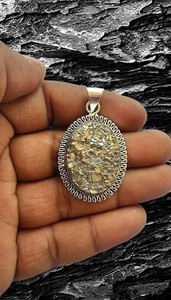 VIBESLE Pyrite Cluster Pendant, Crystal for Wealth, Prosperity, Abundance.for men &women Crystal Crystal Pendant