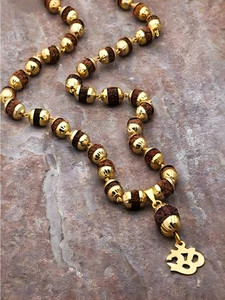 Minprice Om Rudraksha Pendant Locket with Natural Rudraksha Mala in High Gold Plated Cap Brass, Wood Pendant