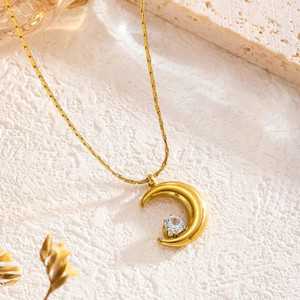 Alinora Alinora Crescent Moon Crystal Pendant Necklace Gold-plated Cubic Zirconia Stainless Steel Pendant