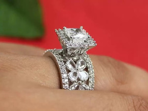 JUERI Delicate Premium American Diamonds Adjustable Brass Cubic Zirconia Silver Plated Ring