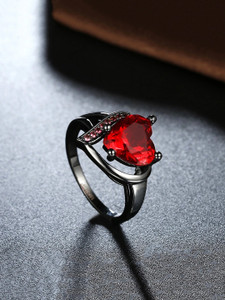 YELLOW CHIMES Valentine Special Red Crystal Heart Ring Gun Plated Ring for Women Alloy Crystal Platinum Plated Ring