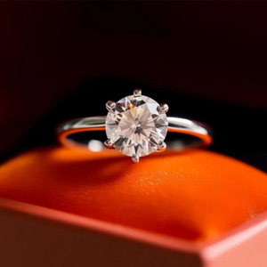 Zarkan Premium Solitaire 925 Silver Ring Perfect For Gifting Women सिल्वर ज़िरकॉन रोडियम प्लेटेड रिंग