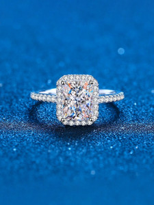 Kairangi Alloy Crystal Silver Plated Ring