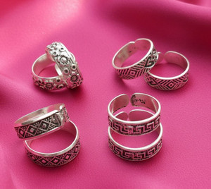 MAYA IMPEX Combo of 4 pairs Hanging Silver Bichiya/ toe ring Alloy Sterling Silver Plated Toe Ring Set