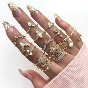 Vembley Trendy 17 Pcs Combo Fashionable rings for women ands girls Alloy Crystal Gold Plated Ring Set