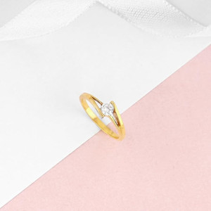RINGLE Diamond gold plated ring for women Alloy Gold Plated Ring