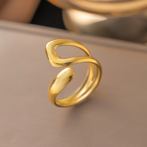 MYKI Splendid Casual Ring For Women & Girls Stainless Steel Gold Plated Ring