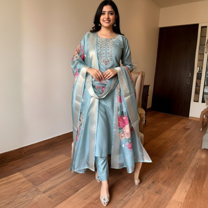 AESTHETIC ENTERPRISE Embroidered Kurta, Trouser/Pant & Dupatta Set