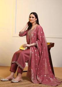 New Ethnic 4 You Embroidered Kurta, Salwar & Dupatta Set
