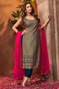 UGMAZ Printed Kurta, Trouser/Pant & Dupatta Set