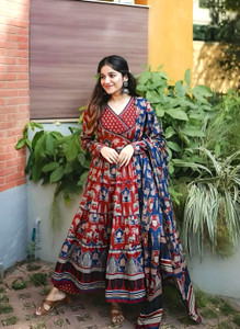ARMH LIFESTYLE Self Design Kurta, Palazzo & Dupatta Set