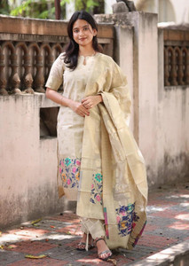 THEKILIHOUSE Floral Print Kurta, Trouser/Pant & Dupatta Set