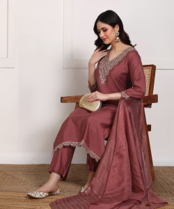 New Ethnic 4 You Embroidered Kurta, Salwar & Dupatta Set