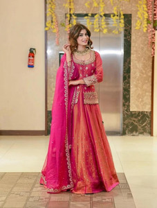 PILUDI Embroidered Kurta, Salwar & Dupatta Set