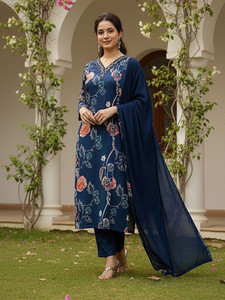 K C Vastram Women Kurta Pant Dupatta Set - Image 6