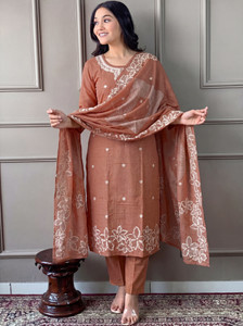 C4A Embroidered Kurta, Trouser & Dupatta Set - Image 1