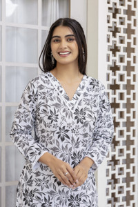 Chafi Collection Women Printed A-line Kurta
