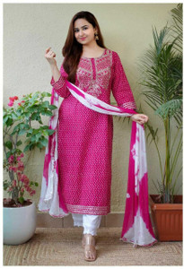 सोलंकी Indi एम्ब्रॉइडरेड कुर्ता, पतलून / पैंट और दुपट्टा सेट