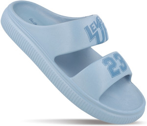 WALKAROO Men Sandals