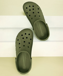 CROCS Baya Men Clogs