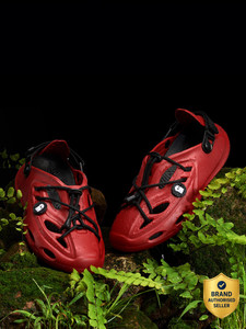 The Souled Store Men Red Clogs - Image 6