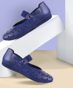 Catwalk Women Flats