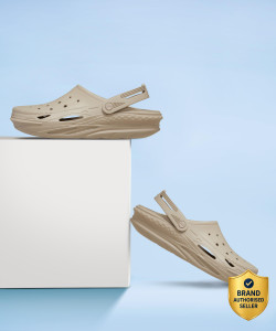 CROCS Off Grid Unisex Clogs