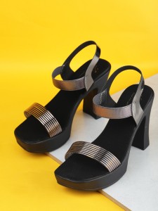 LADOO'S Women Silver Heels