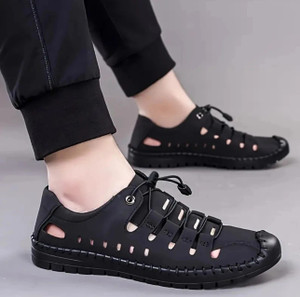 Robbie jones Men Sandals