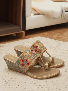 Dipyo Women Wedges