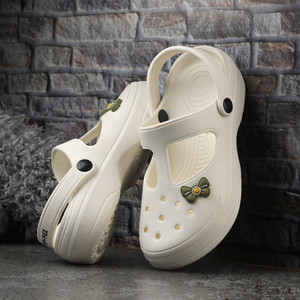 Birde Women Clogs